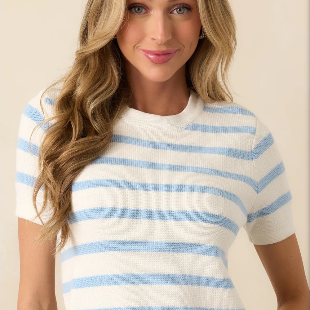 Elegant Blue and White Striped Women's Tee